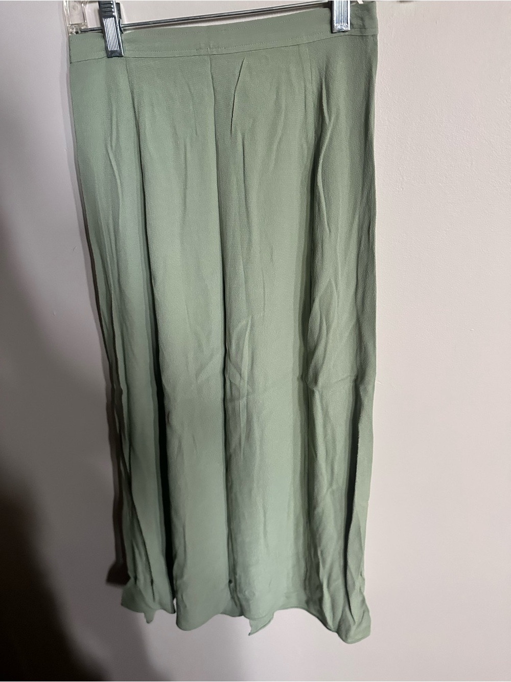 Aritzia Wilfred Amelie Button-front Midi Skirt in Sage Frost